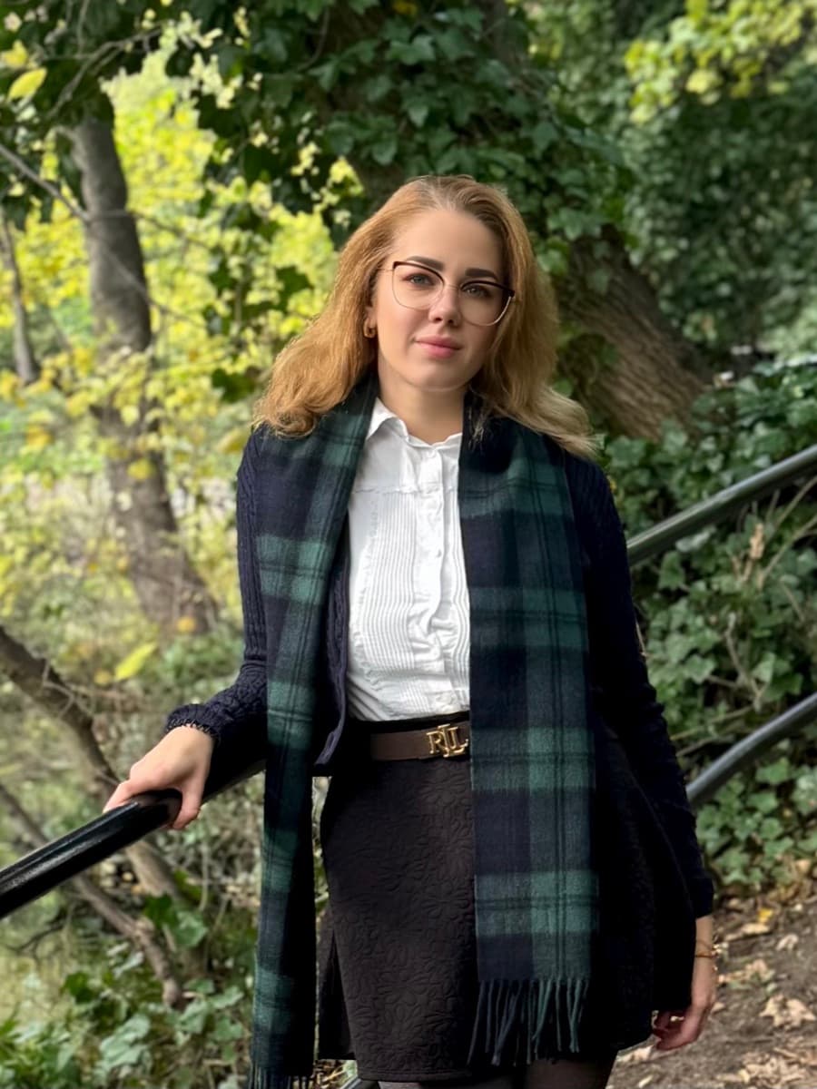 Anca Siminea - psychologist portrait